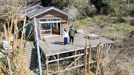 横須賀・秋谷の絶景ポツンと一軒家
海が見えてお値段激安物件